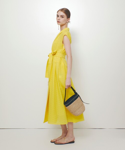 LOULOU WILLOUGHBY（ルルウィルビー）の「◇【LOULOU WILLOUGHBY】シアージャガードテーラーワンピース（ワンピース・レディース・イエロー/ブラック/ホワイト・2/1）」の18枚目の写真