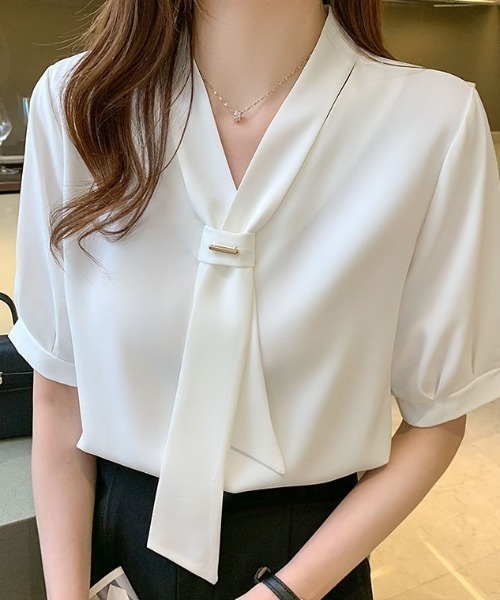 yuue' ( wear )(ユーイ)の「オフィス、プライベート、オケージョンにも◎ボウタイ半袖ブラウス(シャツ/ブラウス・レディース・ホワイト/ブルー・FREE)」の5枚目の写真