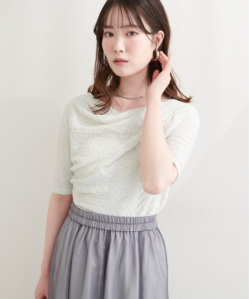 natural couture(ナチュラルクチュール)の「ジャガードカットドレープTOPS(Tシャツ/カットソー・レディース・ブラウン/ピンク/オフホワイト/ブラック・FREE)」の5枚目の写真