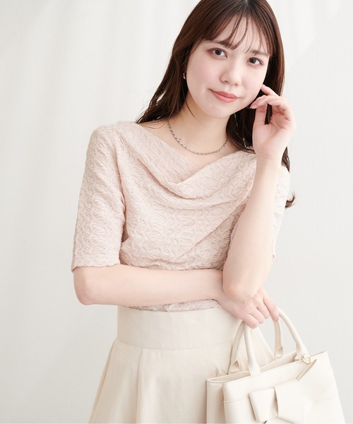 natural couture(ナチュラルクチュール)の「ジャガードカットドレープTOPS(Tシャツ/カットソー・レディース・ブラウン/ピンク/オフホワイト/ブラック・FREE)」の21枚目の写真