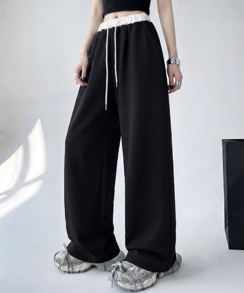 SHEPP(シープ)の「バイカラーウエストワイドカットスウェットパンツ(スウェットパンツ・レディース・サックスブルー/ブラック/ライトグレー・M/L)」の2枚目の写真