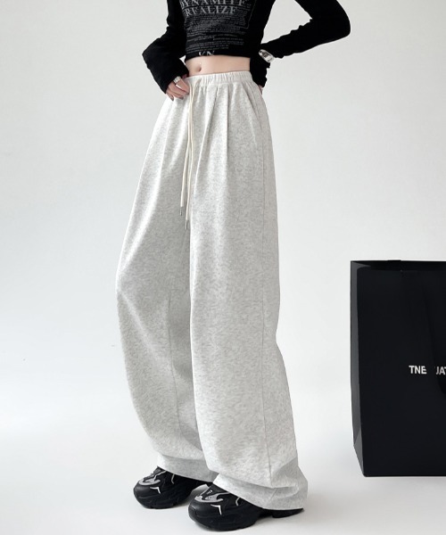 SHEPP(シープ)の「バイカラーウエストワイドカットスウェットパンツ(スウェットパンツ・レディース・サックスブルー/ブラック/ライトグレー・M/L)」の16枚目の写真