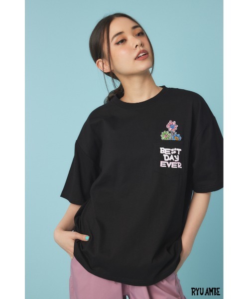 RODEO CROWNS WIDE BOWL(ロデオクラウンズワイドボウル)の「(ryu ambe)Roddy Tシャツ(Tシャツ/カットソー・レディース・オフホワイト/ブラック・LARGE/MEDIUM)」の1枚目の写真