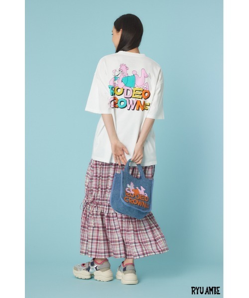 RODEO CROWNS WIDE BOWL(ロデオクラウンズワイドボウル)の「(ryu ambe)Roddy Tシャツ(Tシャツ/カットソー・レディース・オフホワイト/ブラック・LARGE/MEDIUM)」の14枚目の写真