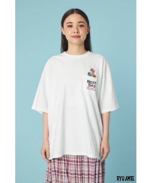 RODEO CROWNS WIDE BOWL(ロデオクラウンズワイドボウル)の「(ryu ambe)Roddy Tシャツ(Tシャツ/カットソー・レディース・オフホワイト/ブラック・LARGE/MEDIUM)」の13枚目の写真