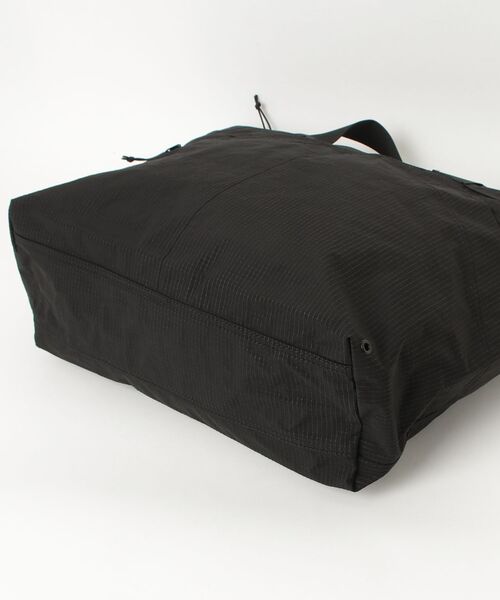 THE NORTH FACE(ザノースフェイス)の「ザ ノース フェイス THE NORTH FACE Rafter Tote SP ラフタートートSP(トートバッグ・メンズ・その他・ONE SIZE)」の4枚目の写真