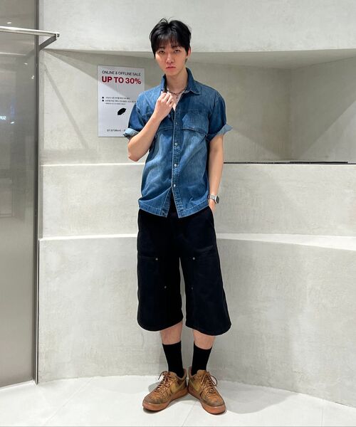 INSILENCE(インサイロンス)の「フラッシュハーフデニムシャツ WASHED BLUE(シャツ/ブラウス・レディース・その他・LARGE/MEDIUM/SMALL)」の4枚目の写真