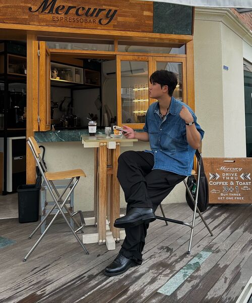 INSILENCE(インサイロンス)の「フラッシュハーフデニムシャツ WASHED BLUE(シャツ/ブラウス・レディース・その他・LARGE/MEDIUM/SMALL)」の13枚目の写真