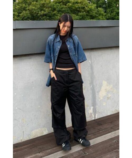 INSILENCE(インサイロンス)の「フラッシュハーフデニムシャツ WASHED BLUE(シャツ/ブラウス・レディース・その他・LARGE/MEDIUM/SMALL)」の16枚目の写真