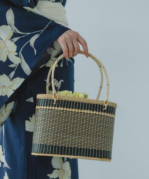 SENSE OF PLACE by URBAN RESEARCH(センスオブプレイスバイアーバンリサーチ)の「『WEB/一部店舗限定』ラウンドバンブーカゴバッグ(かごバッグ・レディース・レッド/グリーン/ネイビー・ONE)」の3枚目の写真