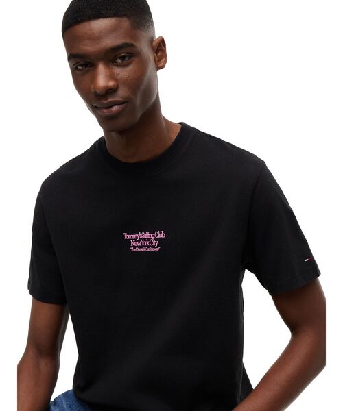tommy jeans(トミー ジーンズ)の「セイルボートリラックスショートスリーブTシャツ(Tシャツ/カットソー・メンズ・ブラック/マルチ/ホワイト・X-SMALL/LARGE/MEDIUM/X-LARGE/SMALL)」の17枚目の写真