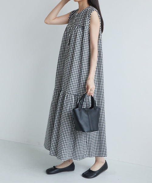 MAISON DE THERESE（メゾン ド テレーズ）の「ノースリーブ　切り替えギャザー　ギンガムチェックロングワンピース（ワンピース・レディース・Black・FREE）」の5枚目の写真