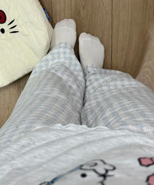 AsheKsha(アシクシャ)の「柔らかくてかわいいキャラクターのストレートホームパンツ(その他パンツ・レディース・ブルー/ブラウン/ベージュ・F)」の8枚目の写真