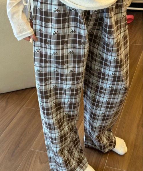 AsheKsha(アシクシャ)の「柔らかくてかわいいキャラクターのストレートホームパンツ(その他パンツ・レディース・ブルー/ブラウン/ベージュ・F)」の16枚目の写真