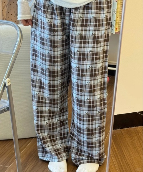 AsheKsha(アシクシャ)の「柔らかくてかわいいキャラクターのストレートホームパンツ(その他パンツ・レディース・ブルー/ブラウン/ベージュ・F)」の17枚目の写真