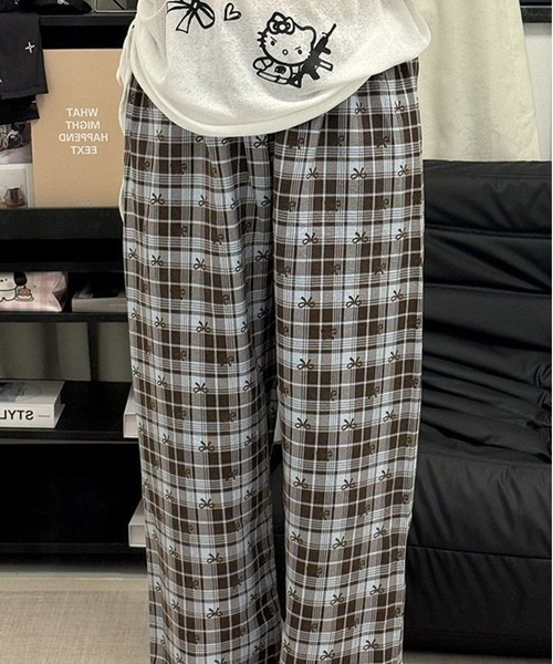AsheKsha(アシクシャ)の「柔らかくてかわいいキャラクターのストレートホームパンツ(その他パンツ・レディース・ブルー/ブラウン/ベージュ・F)」の22枚目の写真