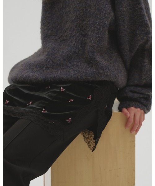 TODAYFUL（トゥデイフル）の「Petit Flower Velour Tunic（その他トップス・レディース・チョコ/ブラック・FREE）」の22枚目の写真