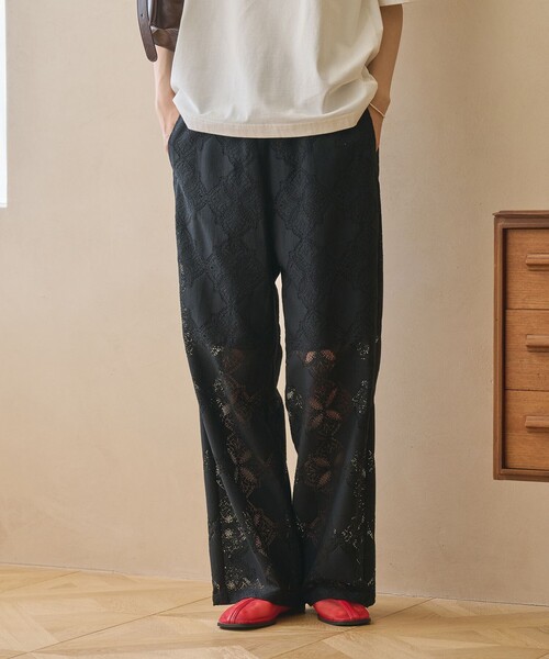BEAUTY&YOUTH UNITED ARROWS(ビューティーアンドユースユナイテッドアローズ)の「【WEB限定 Wardrobe DAILY MINIMAL】レース イージーパンツ ウォッシャブル(その他パンツ・レディース・ブラック/オフホワイト/ネイビー・S/M)」の4枚目の写真