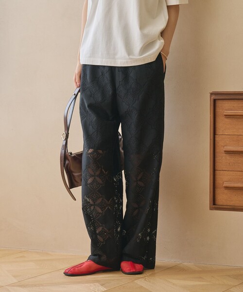 BEAUTY&YOUTH UNITED ARROWS(ビューティーアンドユースユナイテッドアローズ)の「【WEB限定 Wardrobe DAILY MINIMAL】レース イージーパンツ ウォッシャブル(その他パンツ・レディース・ブラック/オフホワイト/ネイビー・S/M)」の5枚目の写真