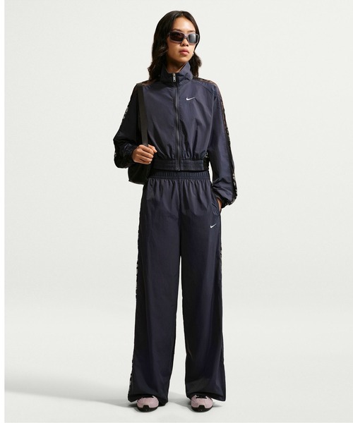 NIKE（ナイキ）の「NIKE AS W NK LACE INSET TRACK PANT / ナイキ ウィメンズ レース INSET トラック パンツ 【SP】（その他パンツ・レディース・ブラック/ダークグレー・S/M/L）」の6枚目の写真