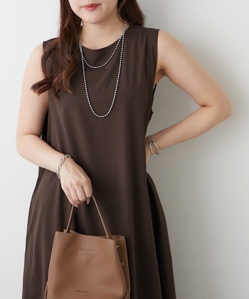 Remind me and forever（リマインドミーアンドフォーエバー）の「【OTONA】美シルエットノースリバルーンワンピース（ワンピース・レディース・カーキ/ブラック/ブラウン・FREE）」の2枚目の写真