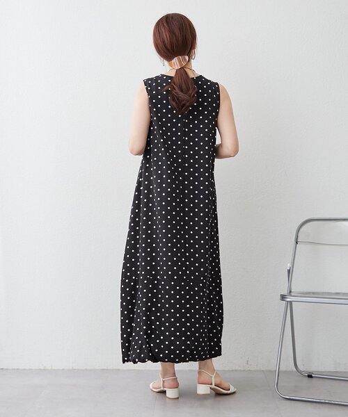 Remind me and forever（リマインドミーアンドフォーエバー）の「【OTONA】美シルエットノースリバルーンワンピース（ワンピース・レディース・カーキ/ブラック/ブラウン・FREE）」の8枚目の写真