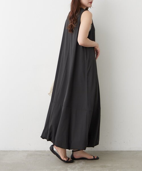 Remind me and forever（リマインドミーアンドフォーエバー）の「【OTONA】美シルエットノースリバルーンワンピース（ワンピース・レディース・カーキ/ブラック/ブラウン・FREE）」の13枚目の写真