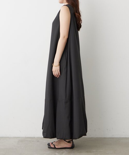 Remind me and forever（リマインドミーアンドフォーエバー）の「【OTONA】美シルエットノースリバルーンワンピース（ワンピース・レディース・カーキ/ブラック/ブラウン・FREE）」の15枚目の写真