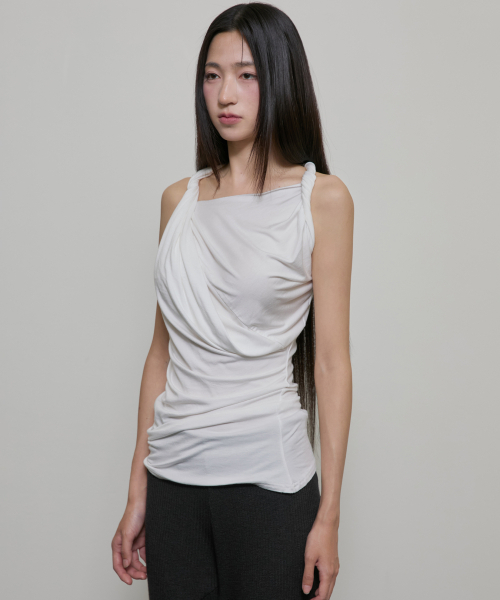 FLAREUP（フレアアップ）の「Braided Asymmetrical Sleeveless (FL-166_White)（Tシャツ/カットソー・レディース・ホワイト・OS）」の4枚目の写真