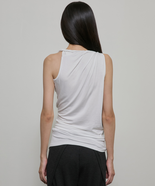 FLAREUP（フレアアップ）の「Braided Asymmetrical Sleeveless (FL-166_White)（Tシャツ/カットソー・レディース・ホワイト・OS）」の5枚目の写真