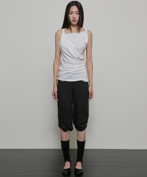FLAREUP（フレアアップ）の「Braided Asymmetrical Sleeveless (FL-166_White)（Tシャツ/カットソー・レディース・ホワイト・OS）」の6枚目の写真