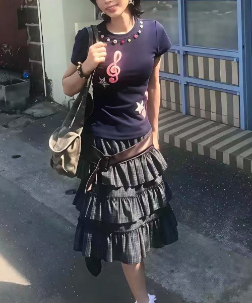 AsRiRe(アスリレイ)の「音符モチーフビジューネックTシャツ(Tシャツ/カットソー・レディース・ネイビー・M)」の6枚目の写真