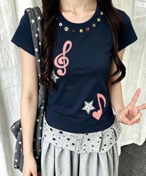 AsRiRe(アスリレイ)の「音符モチーフビジューネックTシャツ(Tシャツ/カットソー・レディース・ネイビー・M)」の9枚目の写真