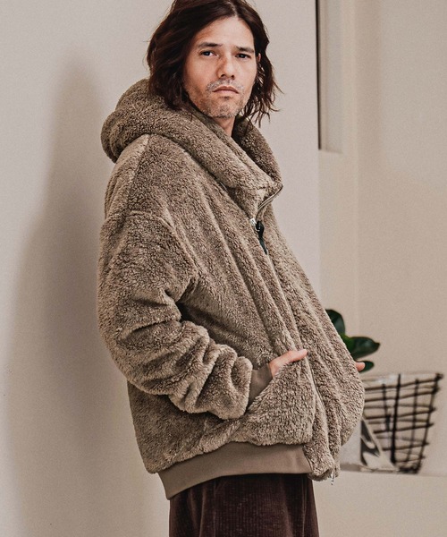 CAMBIO（カンビオ）の「mj11705-Short Micro Fur Asymmetric Zip Hoodie ファージップパーカー(A74826cmb)（その他アウター・メンズ・ブラック/グレー/ベージュ・S/M/L）」の4枚目の写真