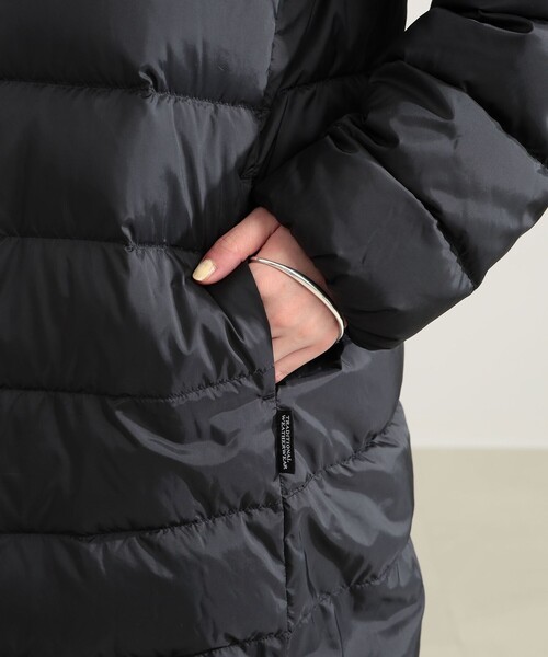 Demi-Luxe BEAMS(デミルクス ビームス)の「Traditional Weatherwear / ARKLEY LONG DOWN ジャケット(ダウンジャケット/コート・レディース・ブラック/ベージュ・36/34)」の17枚目の写真