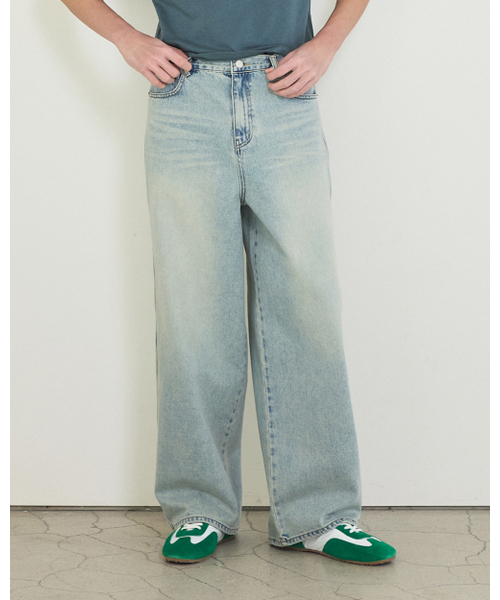 THEENDQUESTION(ジエンドクエスチョン)の「Vintage washed jeans / LIGHT BLUE(デニムパンツ・レディース・その他・1/2/3)」の2枚目の写真