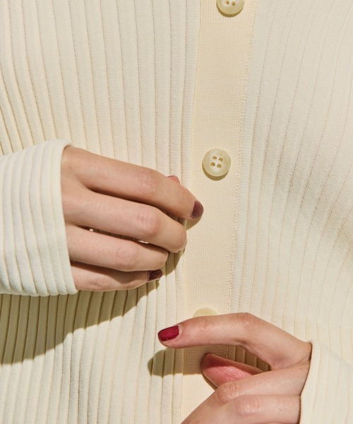 OMMO(オーエムエムオー)の「ACCORDION KNIT OP(ワンピース・レディース・レッド/オフホワイト/ブラック・36/38)」の4枚目の写真