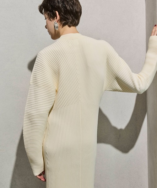OMMO(オーエムエムオー)の「ACCORDION KNIT OP(ワンピース・レディース・レッド/オフホワイト/ブラック・36/38)」の6枚目の写真