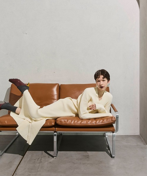 OMMO(オーエムエムオー)の「ACCORDION KNIT OP(ワンピース・レディース・レッド/オフホワイト/ブラック・36/38)」の8枚目の写真