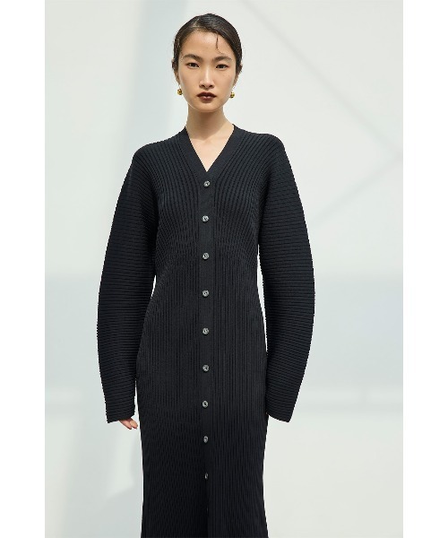 OMMO(オーエムエムオー)の「ACCORDION KNIT OP(ワンピース・レディース・レッド/オフホワイト/ブラック・36/38)」の17枚目の写真