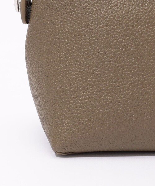 FUTURE CLASSICS(フューチャー クラシックス)の「FUTURE CLASSICS Small Cradle Pebble Shoulder バッグ(ハンドバッグ・レディース・ベージュ・FREE)」の7枚目の写真