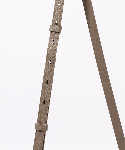 FUTURE CLASSICS(フューチャー クラシックス)の「FUTURE CLASSICS Small Cradle Pebble Shoulder バッグ(ハンドバッグ・レディース・ベージュ・FREE)」の11枚目の写真