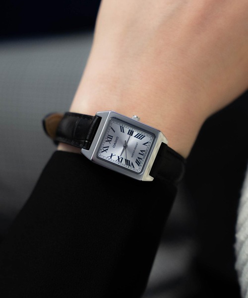 CASIO(カシオ)の「CASIO Collection / LTP-B150L-7B1JF(アナログ腕時計・レディース・シルバー×ブラック・FREE)」の2枚目の写真