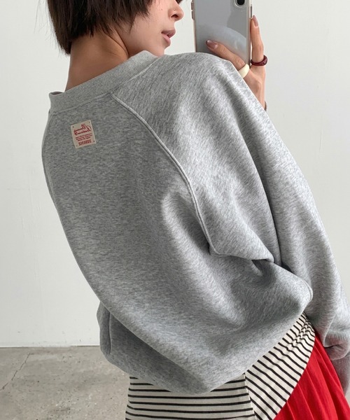 HEILIS(ヘイリス)の「Vネックスウェットトップス/スウェット スウェットトップス Vネックスウェット Vネック 長袖トップス トレーナー プルオーバー オーバーサイズ ワンポイント バックデザイン 韓国ファッション カジュアル ストリート ノームコア レイヤード デイリー 秋服 冬服 ライトイエロー グレー チャコールグレー(スウェット・レディース・ライトイエロー/グレー/チャコールグレー・FREE)」の1枚目の写真