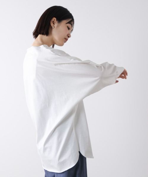 Bou Jeloud（ブージュルード）の「Wシルケットドルマンプルオーバー（Tシャツ/カットソー・レディース・オフホワイト/ブラック/A・FREE）」の11枚目の写真