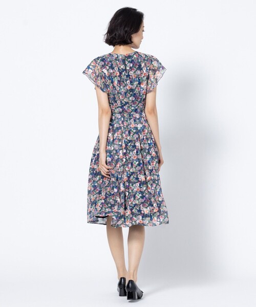 TOCCA(トッカ)の「GLASS ROSE ドレス(ワンピース・レディース・ネイビー系5・0/2/4/6)」の10枚目の写真