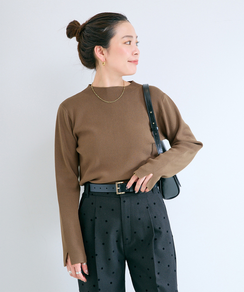 B.C STOCK(ベーセーストック)の「【WEB限定カラーあり】ウォッシャブル / ソウバリボトルネックプルオーバー(ニット/セーター・レディース・ブラウン/グリーン/ストーン/アイボリー/ブラック/オートミール・FREE)」の4枚目の写真