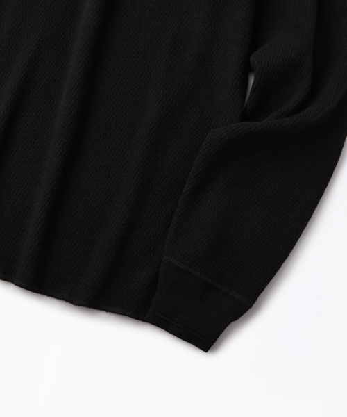 OUTSTANDING(アウトスタンディング)の「THERMAL VINTAGE HENLEY NECK LONG SLEEVE TEE_BLACK(Tシャツ/カットソー・メンズ・その他・LARGE/MEDIUM/X-LARGE)」の5枚目の写真