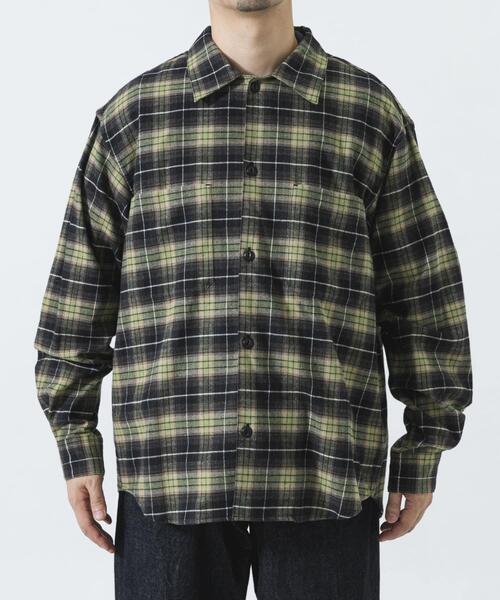 URBAN RESEARCH(アーバンリサーチ)の「SIDOGRAS PLAID SHIRTS(シャツ/ブラウス・メンズ・ネイビー/レッド/グリーン系その他・MEDIUM/SMALL/LARGE)」の4枚目の写真