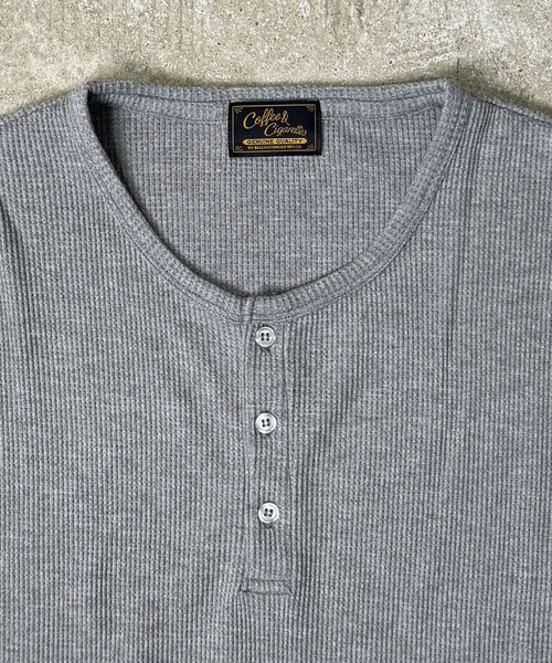 Coffee & Cigarettes(コーヒーアンドシガレッツ)の「9A1 【STANDARD FIT】Waffle Henley Long Sleeve T-Shirt(Tシャツ/カットソー・メンズ・ブラック/ホワイト/ヘザーグレー・M/L/XL)」の12枚目の写真